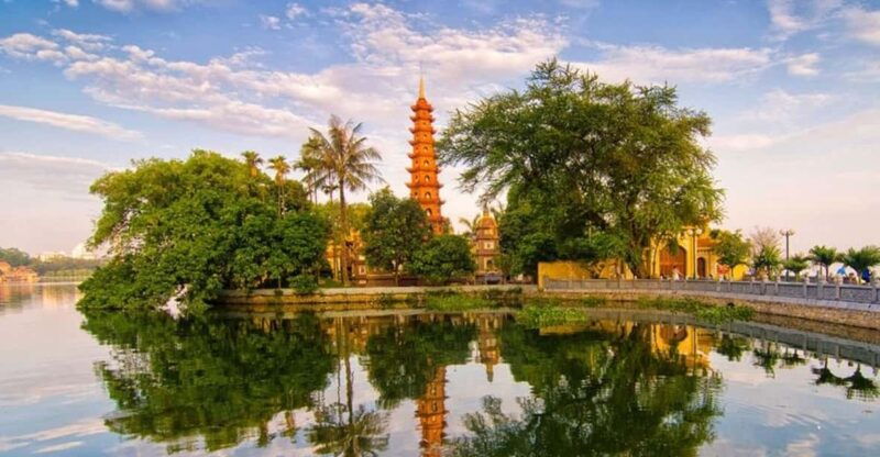 hanoi-half-day-sightseeing-tour-with-old-quarter-cyclo-ride