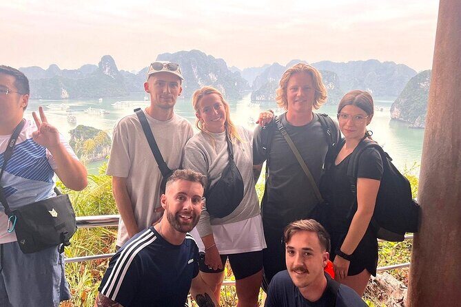 Hanoi - Halong Bay 1 Day PRIVATE TOUR: Cave, Kayak, Island, Lunch - The Seafood Lunch: A Real Treat