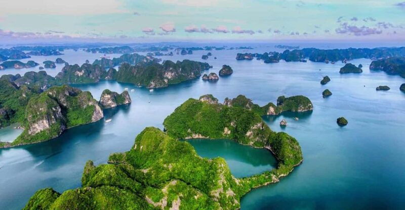 hanoi-halong-bay-boat-cruise-caves-kayaking-lunch