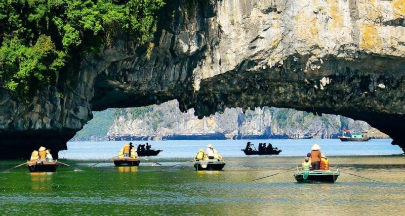 hanoi-halong-bay-boat-cruise-caves-kayaking-lunch