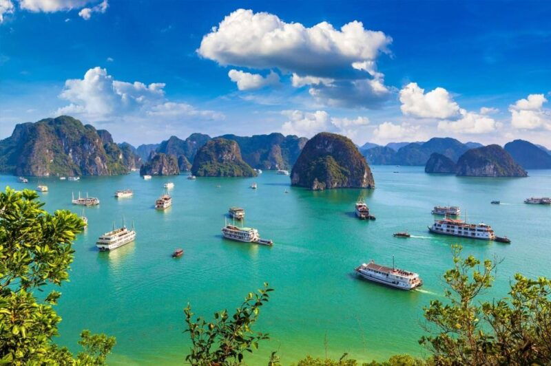hanoi-halong-bay-cruise-with-lunch-caves-and-kayaking-2