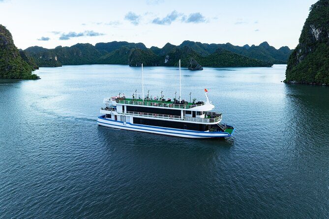 Hanoi : Halong Bay Luxury Cruise with Kayaking & Cave Exploration - Who Should Consider This Tour?