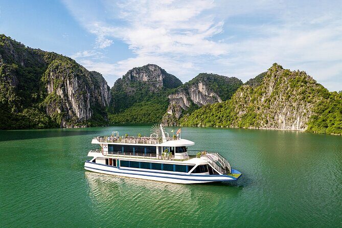 Hanoi : Halong Bay New 5 Star Cruise with Buffet Lunch and Party - Key Points