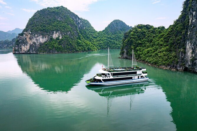 Hanoi Halong Bay VIP Cruise Cave Discovery and Kayaking - The Sum Up: Who Should Consider This Tour?