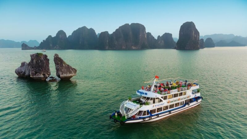 Hanoi : Halong Excursion 5-Star Luxury Cruise with Buffet - A Close Look at the Experience