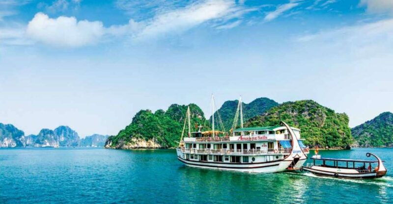 hanoi-halong-luxury-day-tour-with-private-cabin