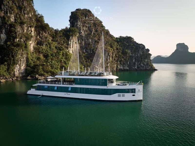 Hanoi: HalongLan Ha Premium Yacht, Day Cruise - Activities and Authentic Experiences