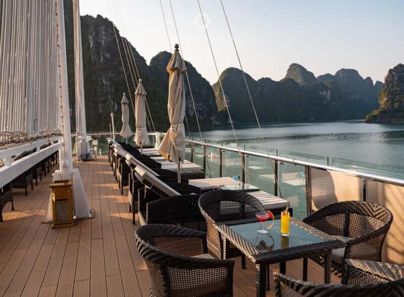 Hanoi: HalongLan Ha Premium Yacht, Day Cruise - Who Is This Tour Best For?