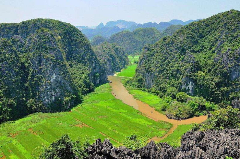 hanoi-hoa-lu-trang-an-and-mua-cave-full-day