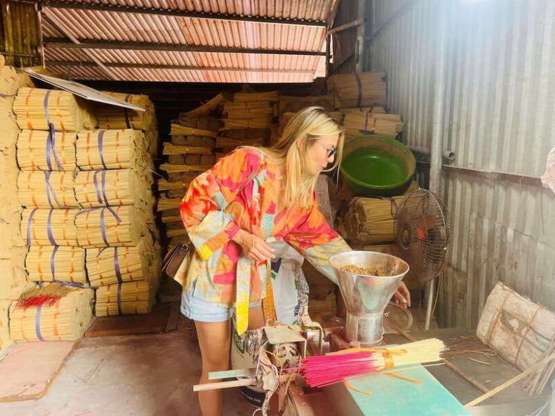 hanoi-incense-hat-making-lacquer-artisan-village-tour