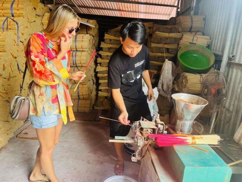 hanoi-incense-hat-making-lacquer-villages-artisanal-tour