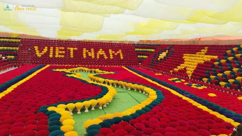 Hanoi: Lacquerware & Votive Paper Villages Or Incense & Hat - Key Points