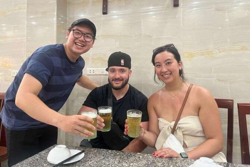 hanoi-local-fresh-beer-and-culinary-tour-with-train-street