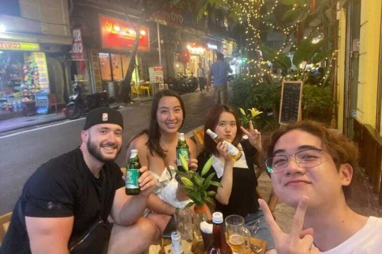 hanoi-local-fresh-beer-and-culinary-tour-with-train-street