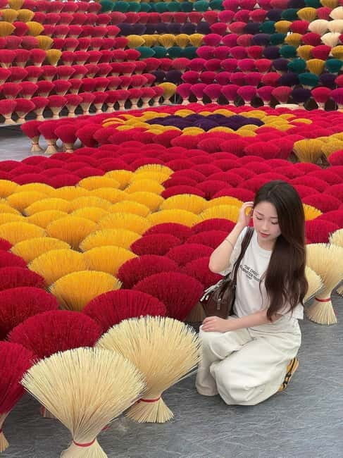 Hanoi: Long Dress Village or Incense Village, Hat Village - Overview of the Tour