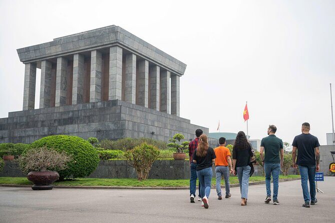 Hanoi Luxury City Tour 1 Day by Limousine and Deluxe Lunch - Key Points