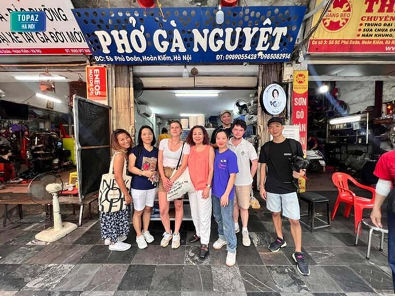 Hanoi: Michelin Guide Street Food Tour with Spa Experience - Key Points