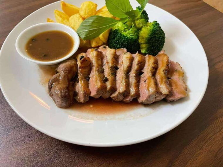 hanoi-michelin-selected-street-food-walking-tour