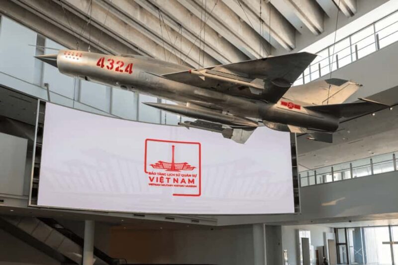 Hanoi: Military History Museum, Hoa Lo Prison & Gardens Tour - A Deep Dive into Hanoi’s Highlights