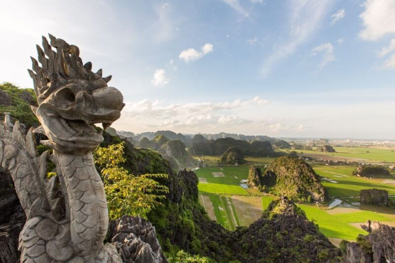 hanoi-mua-cave-tuyet-tinh-coc-pagoda-trang-an-boat-tour