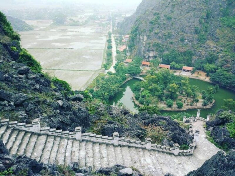 hanoi-mua-cave-tuyet-tinh-coc-pagoda-trang-an-boat-tour