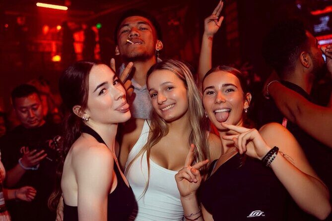 Hanoi Night Bar Crawl with Local Guide & Free Shots - Deep Dive Into the Stops & Atmosphere