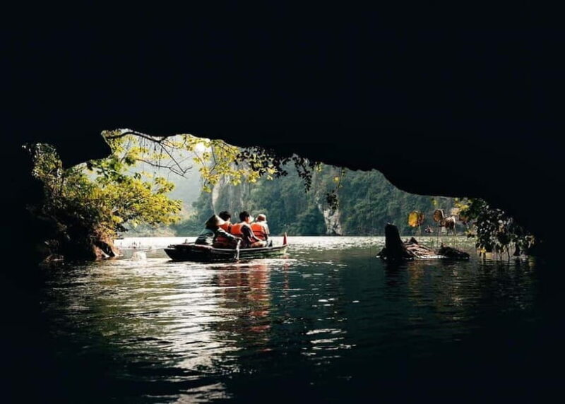 Hanoi: Ninh Binh 1-Day by Limousine - Key Points