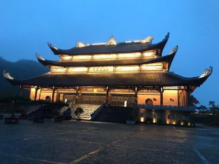 hanoi-ninh-binh-bai-dinh-pagoda-trang-an-buffet-lunch