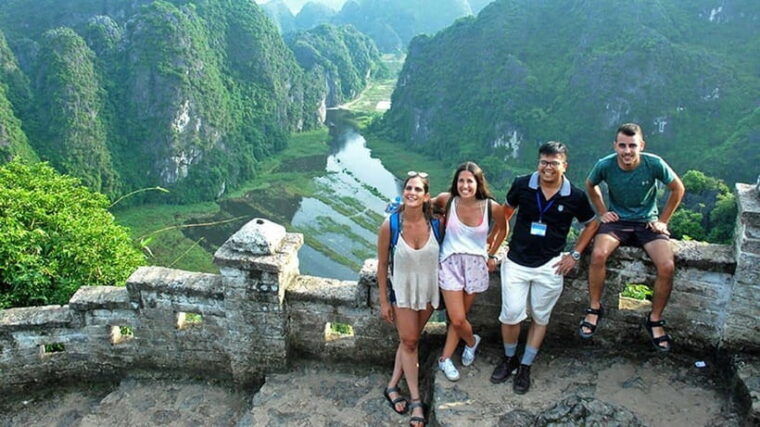 hanoi-ninh-binh-bai-dinh-pagoda-trang-an-mua-cave-tour