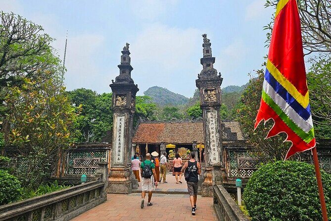 Hanoi-Ninh Binh Highlights: Hoa Lu, Mua Caves, Tam Coc, Bich Dong - Who is This Tour Best For?