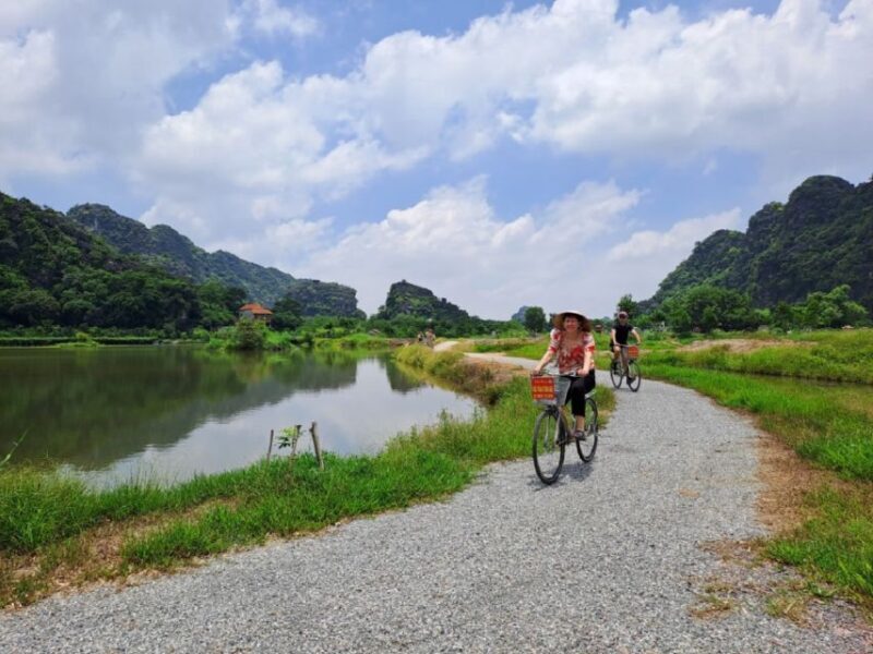 Hanoi: Ninh Binh, Hoa Lu, Tam Coc and Mua Cave Day Trip - Introduction