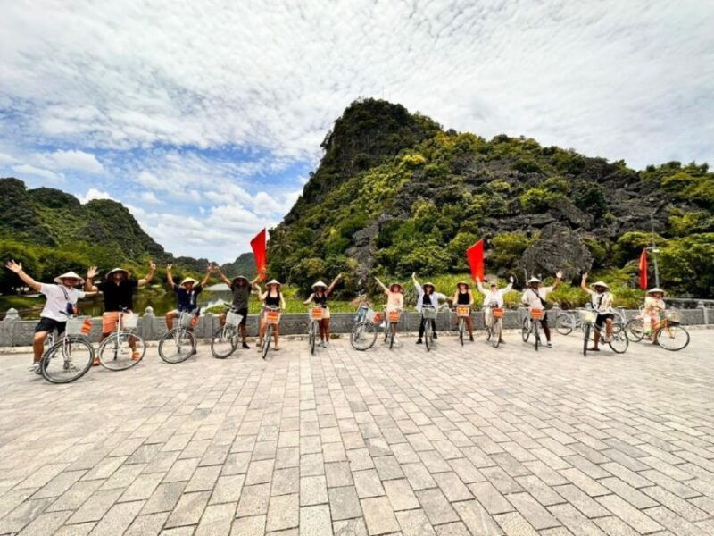 hanoi-ninh-binh-hoa-lu-tam-coc-and-mua-cave-day-trip