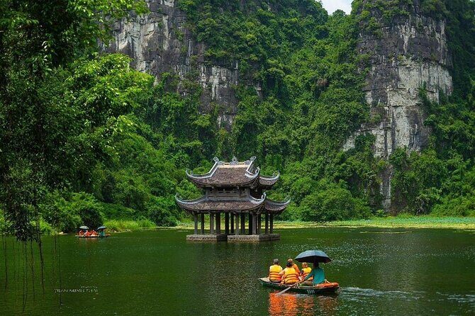 Hanoi: Ninh Binh Hoa Lu, Trang An, Mua Cave with Luxury Transfer - Key Points