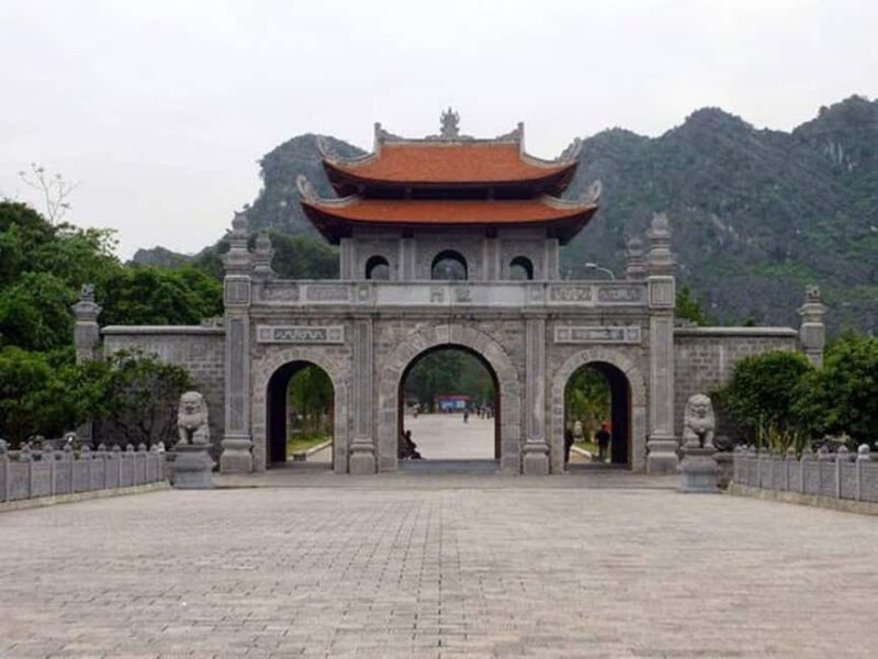 Hanoi-Ninh Binh: Hoa Lu,Tam Coc/Trang Anh Eco, Mua Cave,Bike - Authentic Vietnamese Lunch