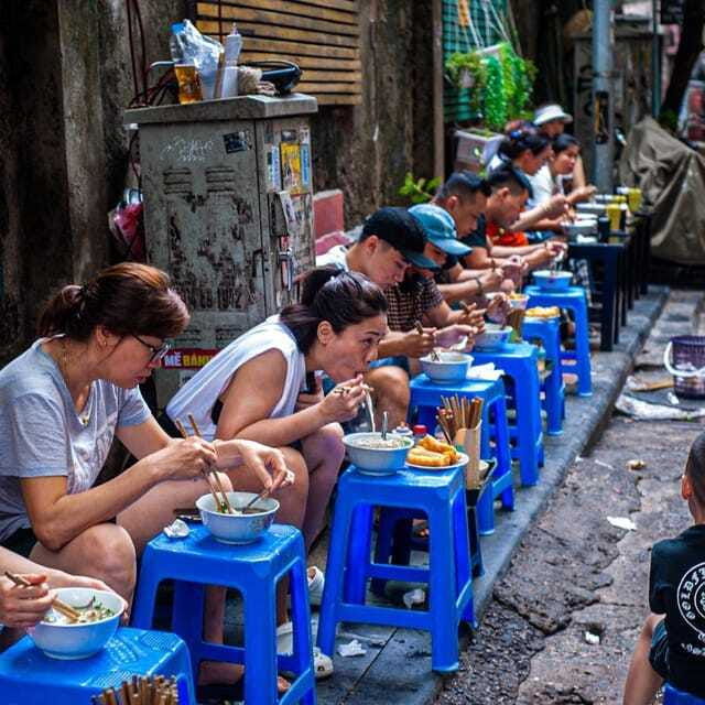 hanoi-old-quarter-street-food-that-locals-eat