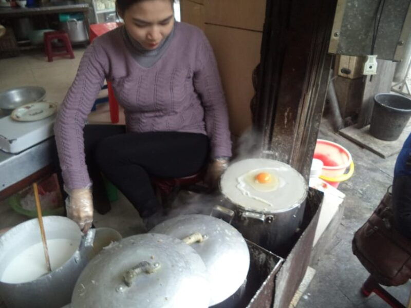 hanoi-old-quarter-street-food-walking-tour-with-10-tastings