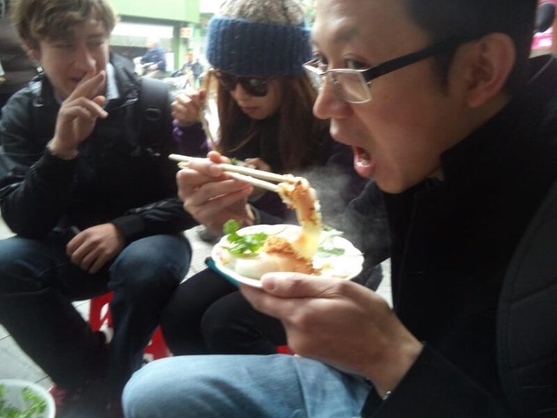 hanoi-old-quarter-street-food-walking-tour-with-10-tastings