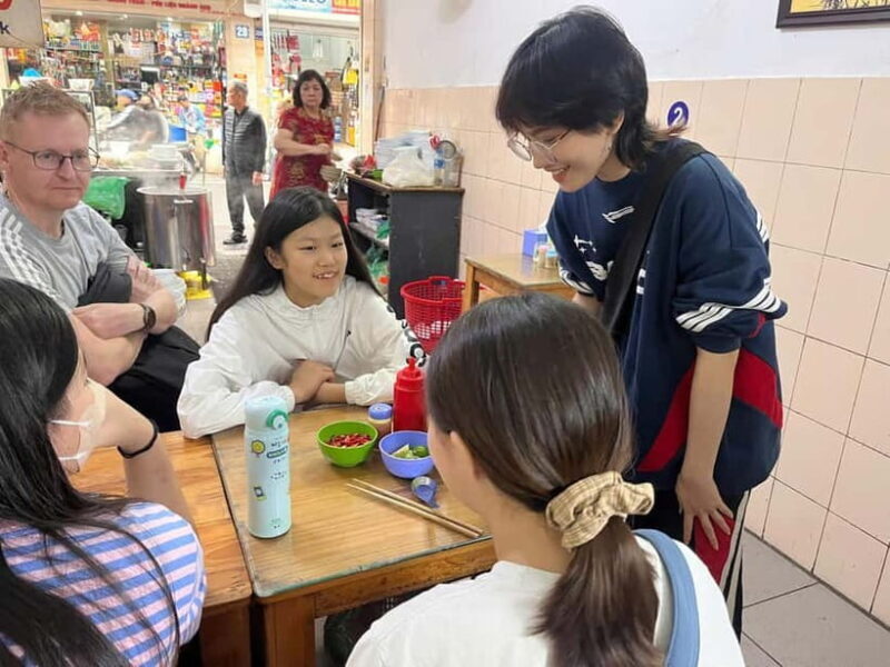Hanoi: Old Quarter Street Food Walking Tour with Guide - Exploring Hanoi’s Old Quarter: A Food Lover’s Dream