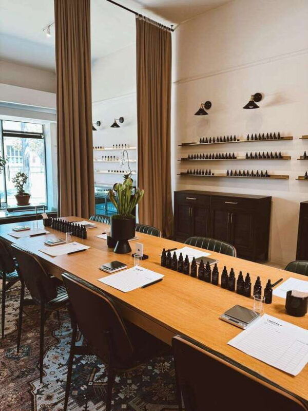 hanoi-perfume-making-workshop