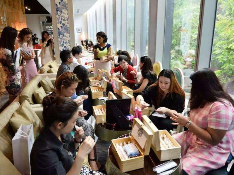 hanoi-perfume-making-workshop
