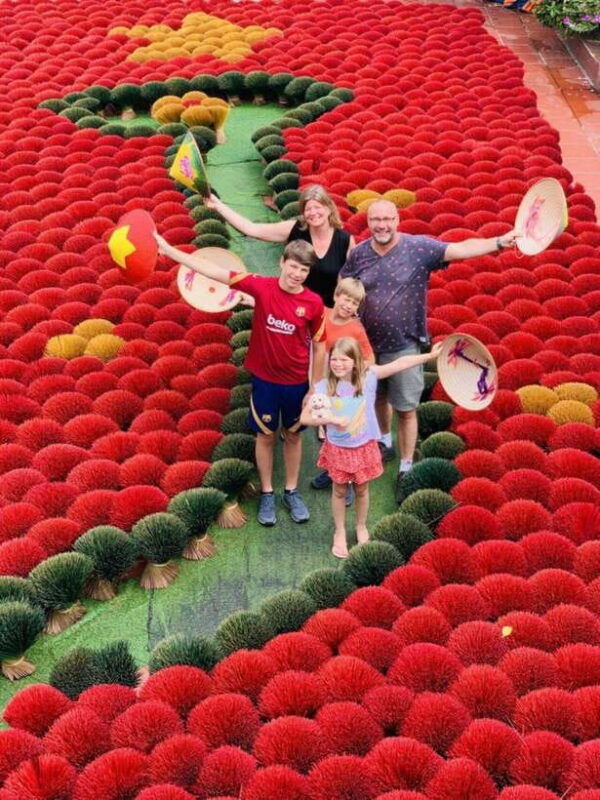 hanoi-perfume-pagoda-and-incense-village-day-tour