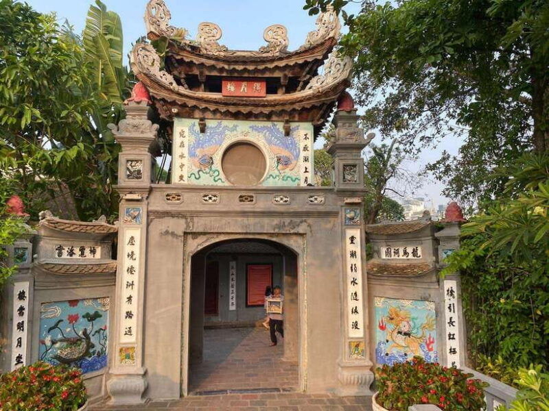 hanoi-private-half-day-customized-tour-with-train-street