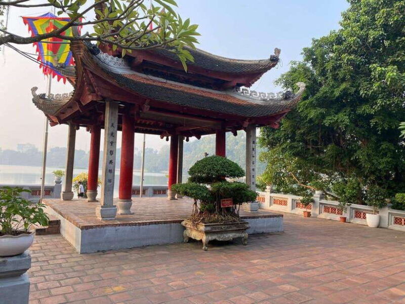 hanoi-private-half-day-customized-tour-with-train-street