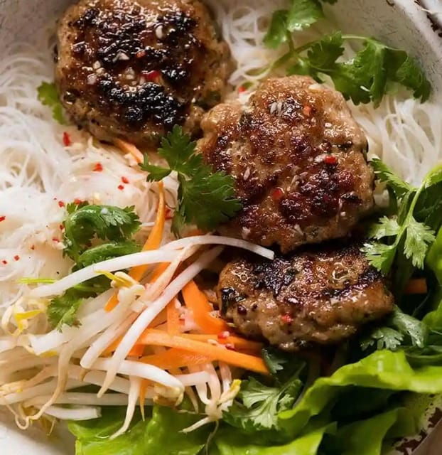 hanoi-private-tour-of-vietnamese-street-food