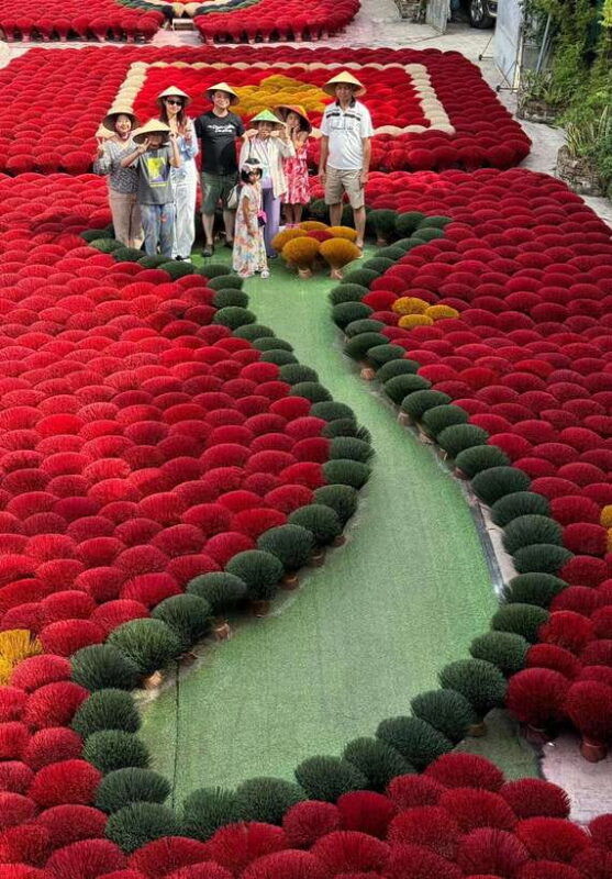 hanoi-quang-phu-cau-incense-village-half-day-tour