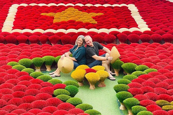 Hanoi: Quang Phu Cau Incense Village & Ninh Binh Small Group Tour - Discovering Hanoi’s Hidden Gems: Quang Phu Cau Incense Village & Ninh Binh