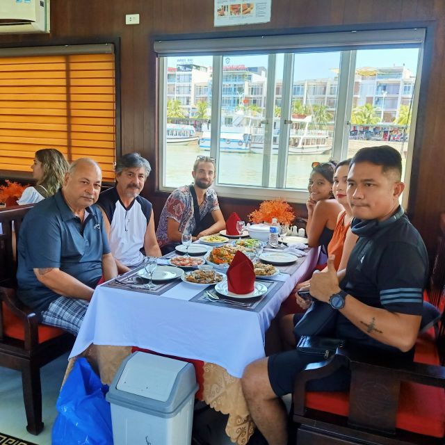 hanoi-roundtrip-halong-bay-islands-caves-kayaking-lunch