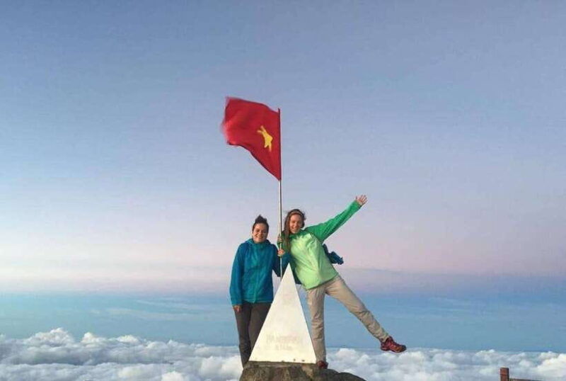 hanoi-sapa-2-days-with-cat-cat-and-fansipan-peak-trekking