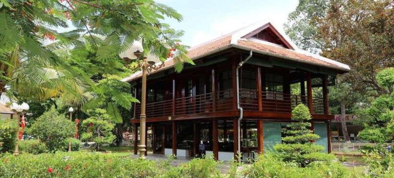 HANOI: SCOOTER VISIT TRAIN STREET & CULTURE SIGHTSEEING - Introduction: A Unique Way to Discover Hanoi