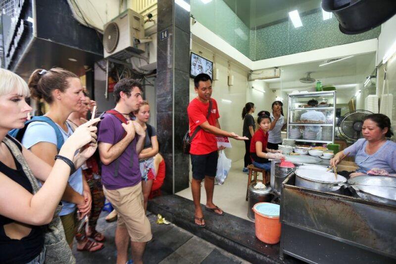hanoi-street-food-experience-with-5-food-stops